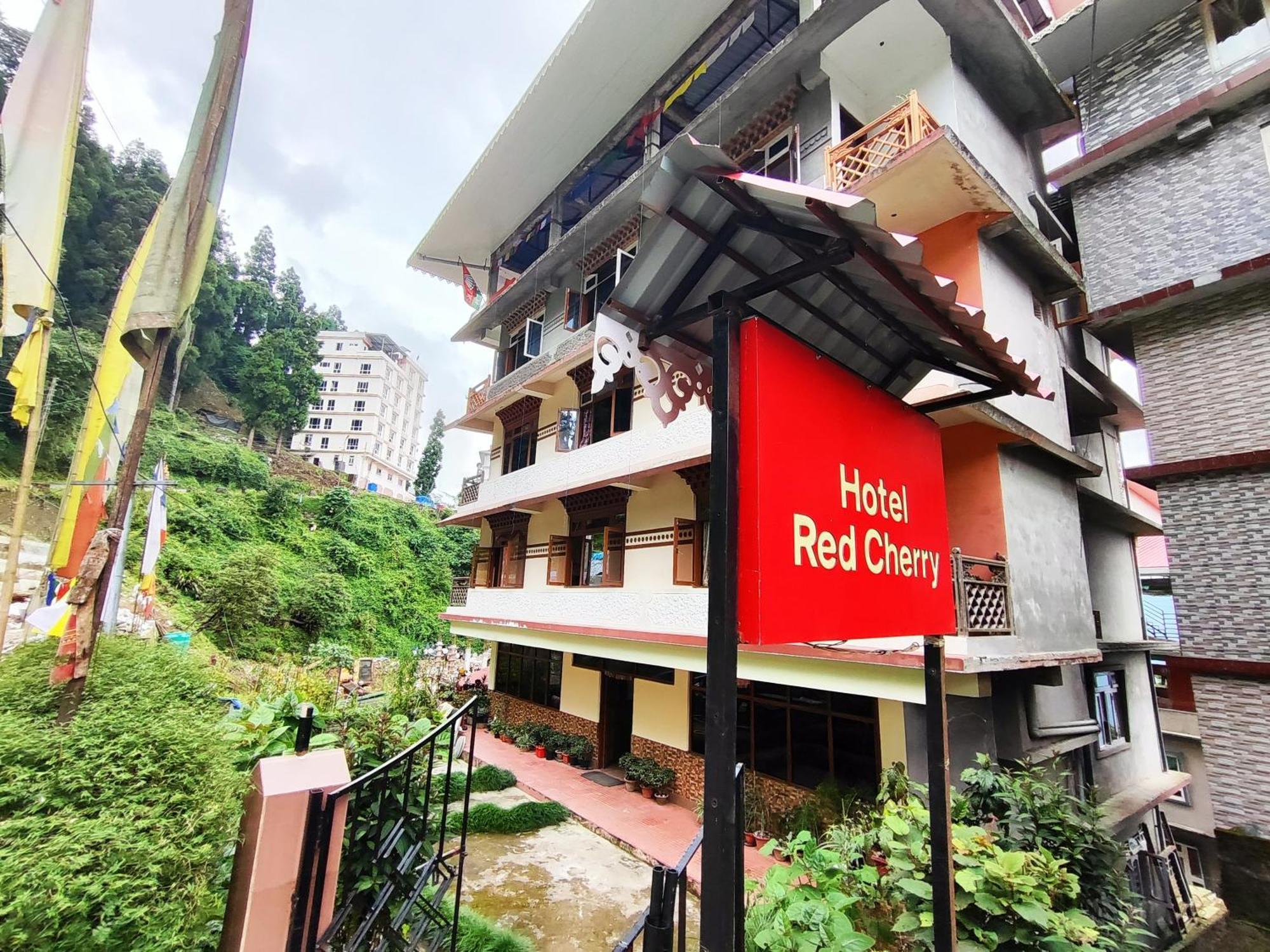 Hotel Red Cherry Pelling Exteriér fotografie